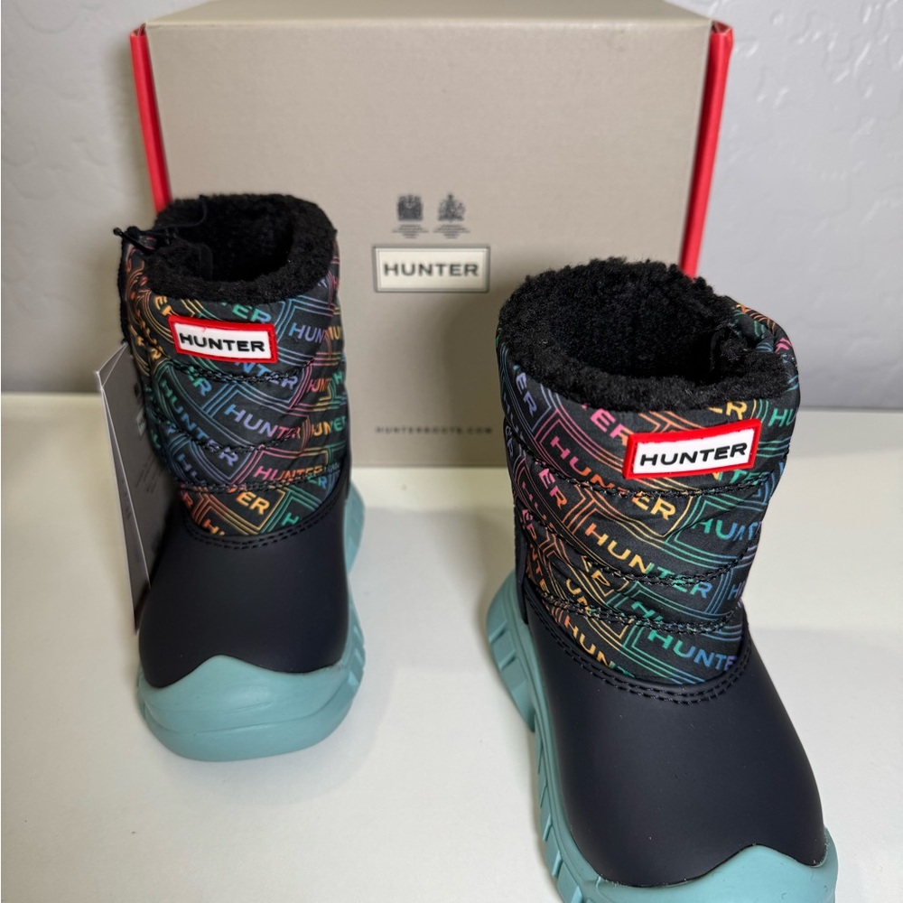 NWT Hunter cold weather snow boots 5M infant